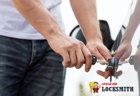 Automotive Locksmith Services: A Lifesaver On The Road